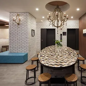 https://the-b-shimbashi.alltokyohotels.com